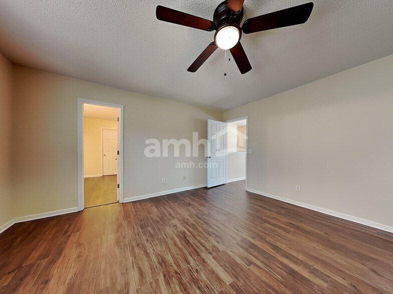 Building Photo - 7 Copperleaf Ct