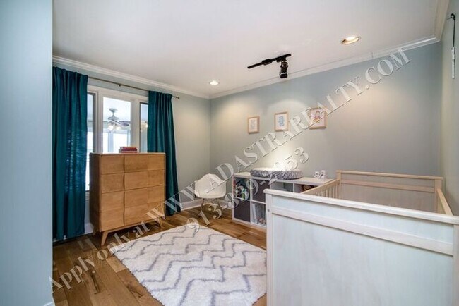 Building Photo - Beautiful Ranch Home in Brookside-Availabl...