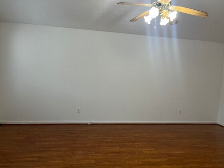 Living room2nd - 2047 Horncastle Dr