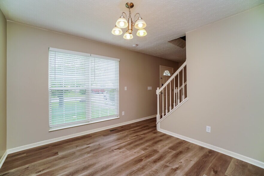 Building Photo - 3530 Cove Lake Ln