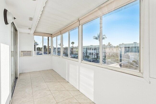 Building Photo - 141 Brittany Terrace