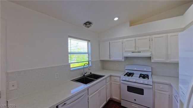 Building Photo - 8020 Cetus Cir