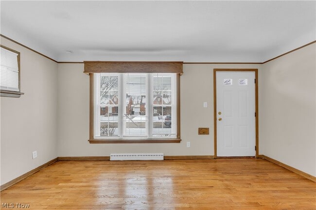 Building Photo - 21980 Ivan Ave