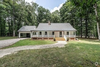 Building Photo - 510 Old Glory Ln