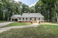 Building Photo - 510 Old Glory Ln