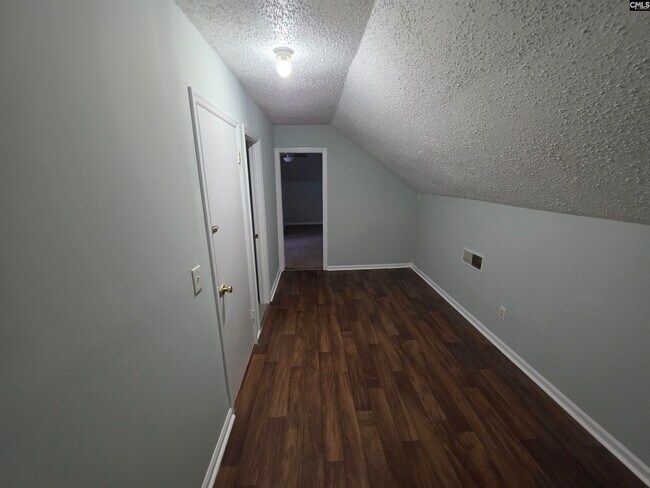 Building Photo - 87 Westgrove Ct