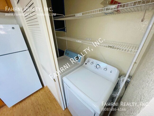 Building Photo - 94-1055-1055 Kaukahi Pl