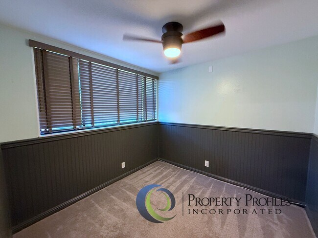 Building Photo - 4 Bedroom 2.5 bathroom Townhome in Kaholo ...