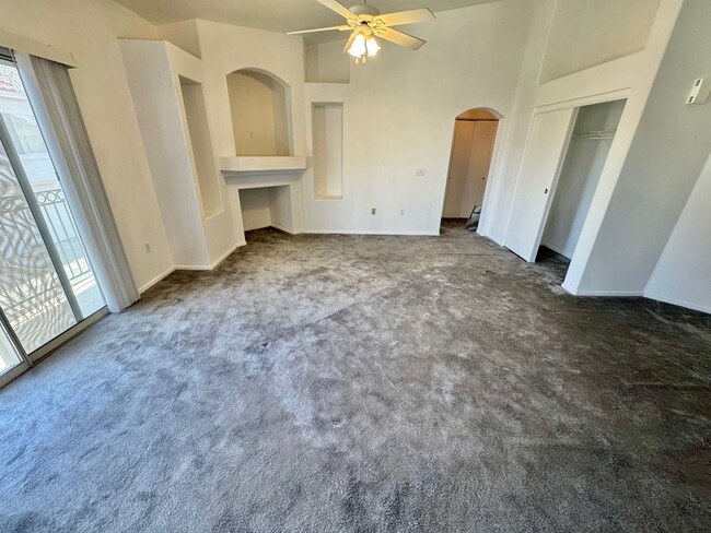 Building Photo - ADORABLE 2 BEDROOM 2 BATHROOM CONDO WITH A...