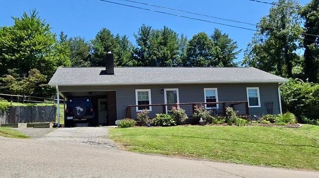 Building Photo - 420 Sunset Dr