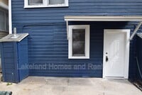 Building Photo - 906 1/2 Vistabula Street