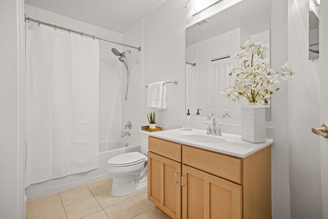 Building Photo - The Hartford | 2 Bed | 2 Bath | 1,100 Sf | 1 Private Balcony | 1 Garage Parking