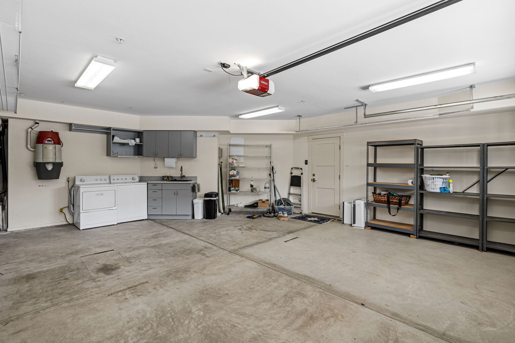 Building Photo - 521 24th Pl