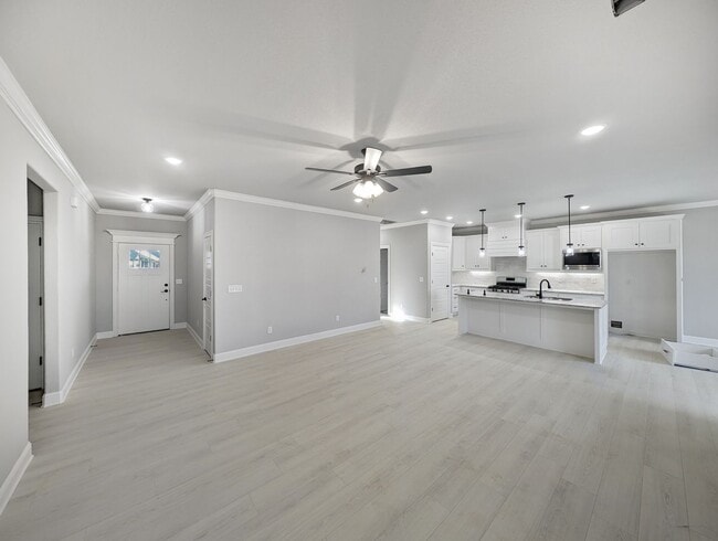 Building Photo - 257 Vicks Cir