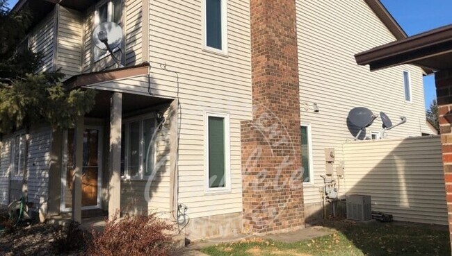 Building Photo - 4710 Osage Pt
