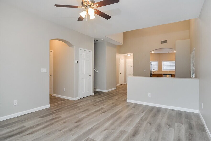 Building Photo - 4815 Longshot Dr