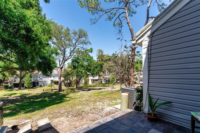 Building Photo - 5704 Bratton Dr