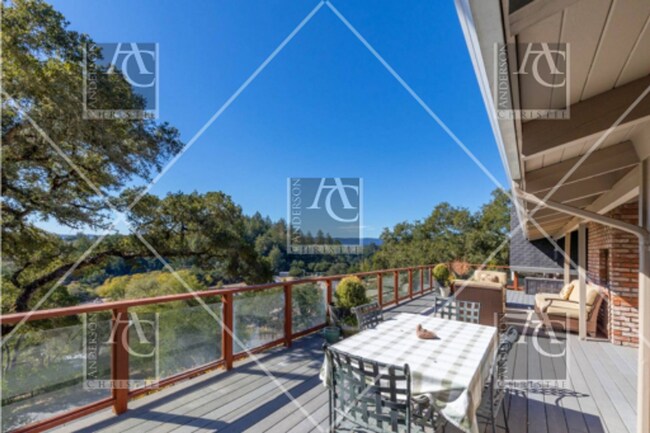 Building Photo - 4 bedroom 3 bath home in Scotts Valley