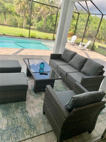 Building Photo - 2129 Lorraine Dr