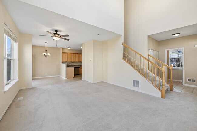 Building Photo - 2326 Sunshine Ln