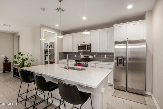 Building Photo - 18345 W Ipswitch Wy