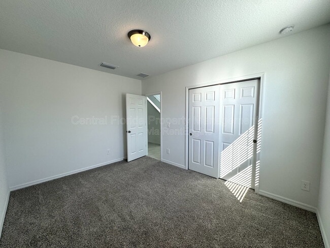 Building Photo - 2958 Sunstar Dr