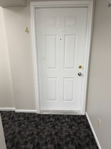 Building Photo - 205 Plum St