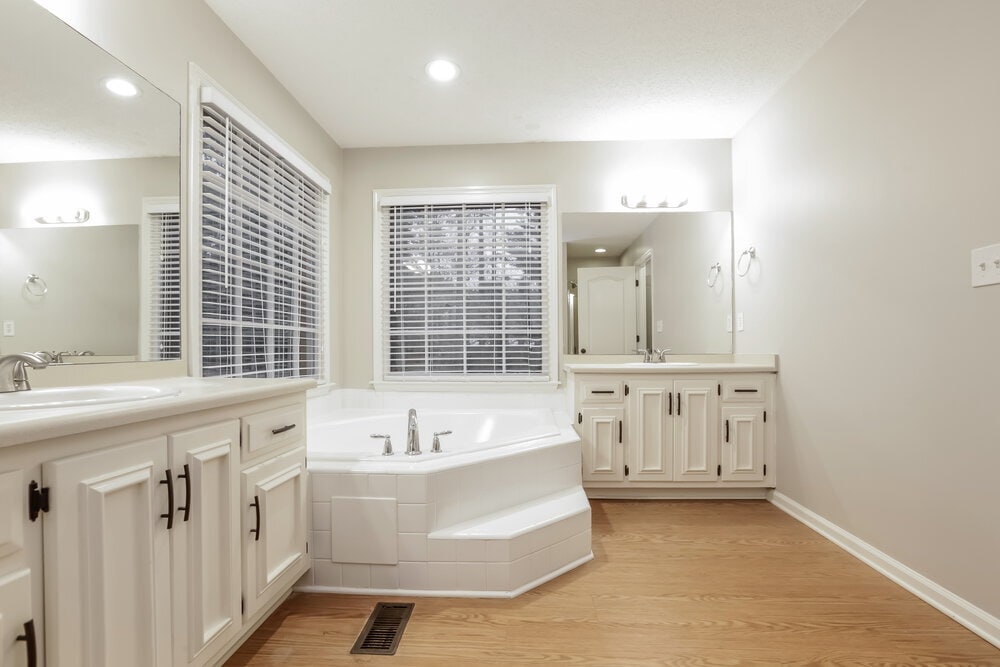 Building Photo - 107 Springwater Trce