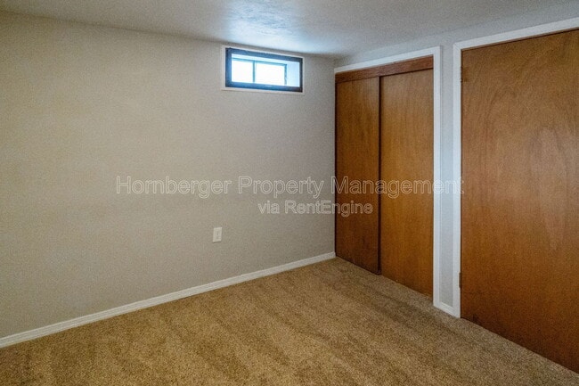 Building Photo - 1214 E 43rd Ave