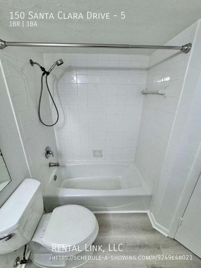 Building Photo - 150 Santa Clara Dr