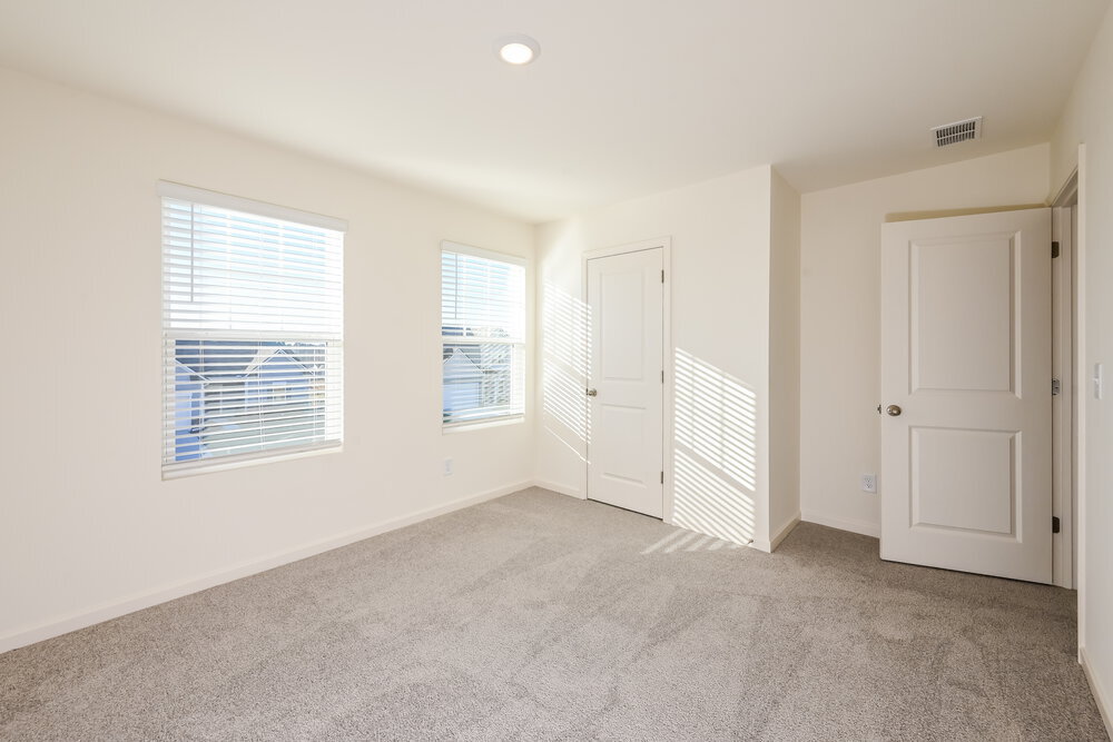 Building Photo - 193 Long Dr