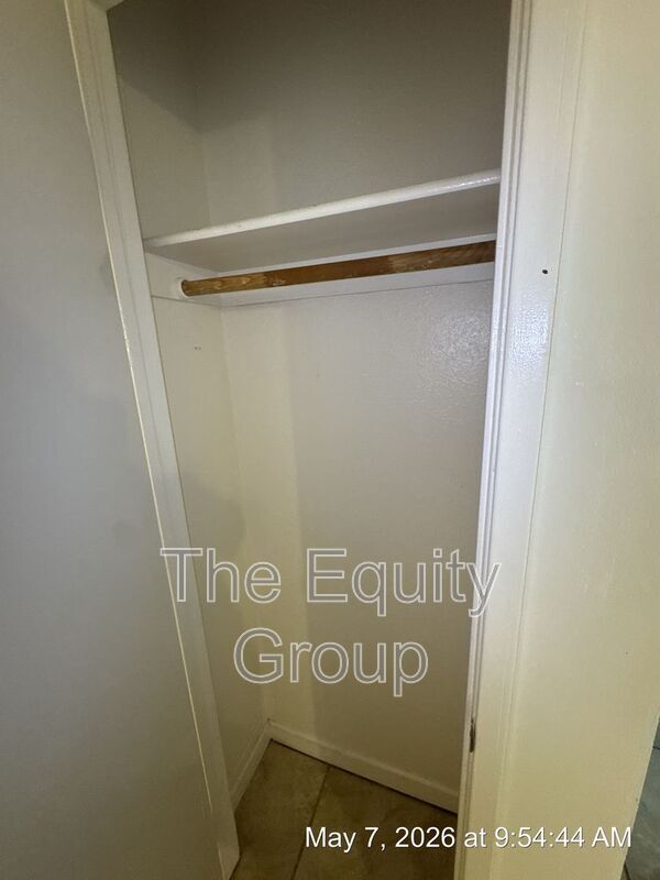 Building Photo - 806 Monarch Cir