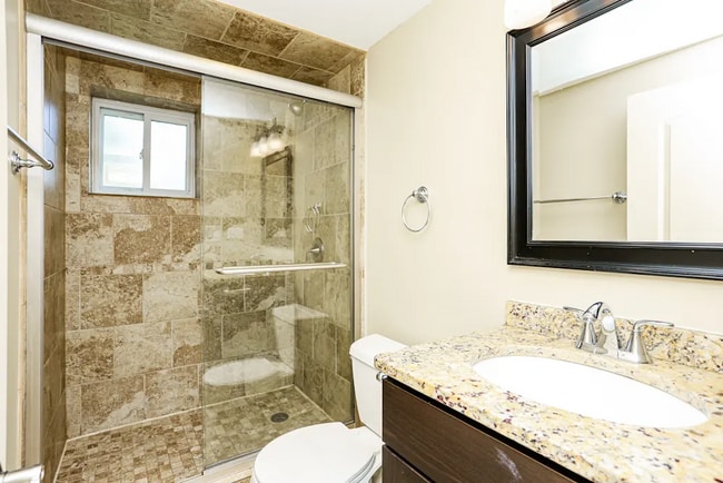 Building Photo - 46 Pamela Dr