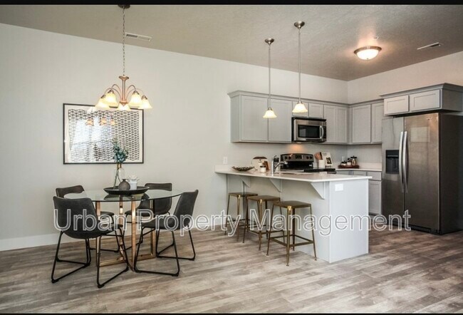 Building Photo - 14484 S Ronan Ln