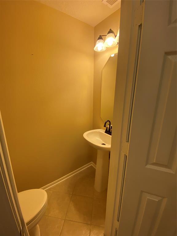 Building Photo - 2114 Winding Hollow Dr