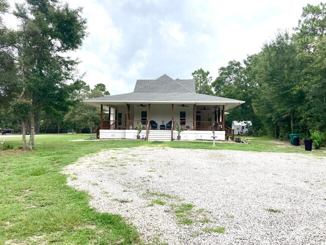Building Photo - Tranquil Porch Retreat
