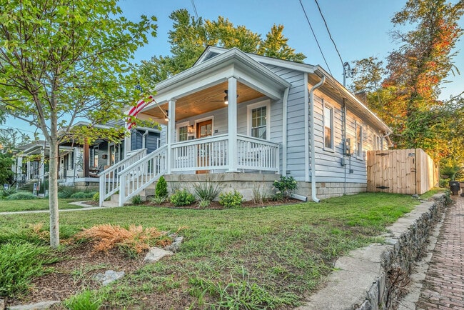 Building Photo - 1331 4th Ave N