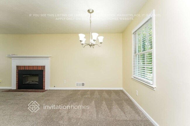 Building Photo - 452 Tower Pl