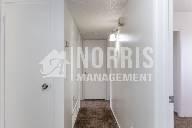 Building Photo - NO HOA, Brick Home and Located in Arizona City