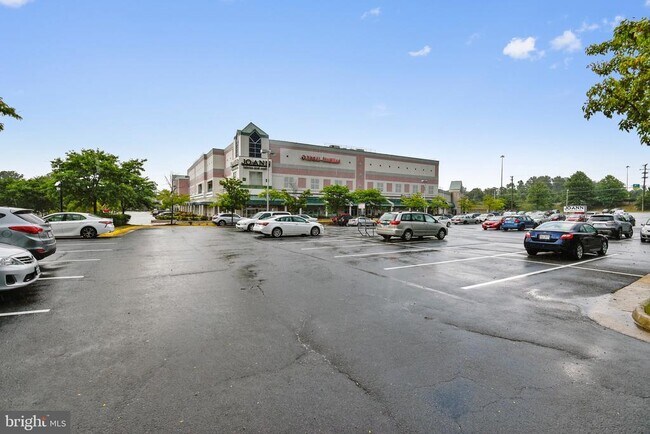 Building Photo - 11479 Carriage Gate Ct