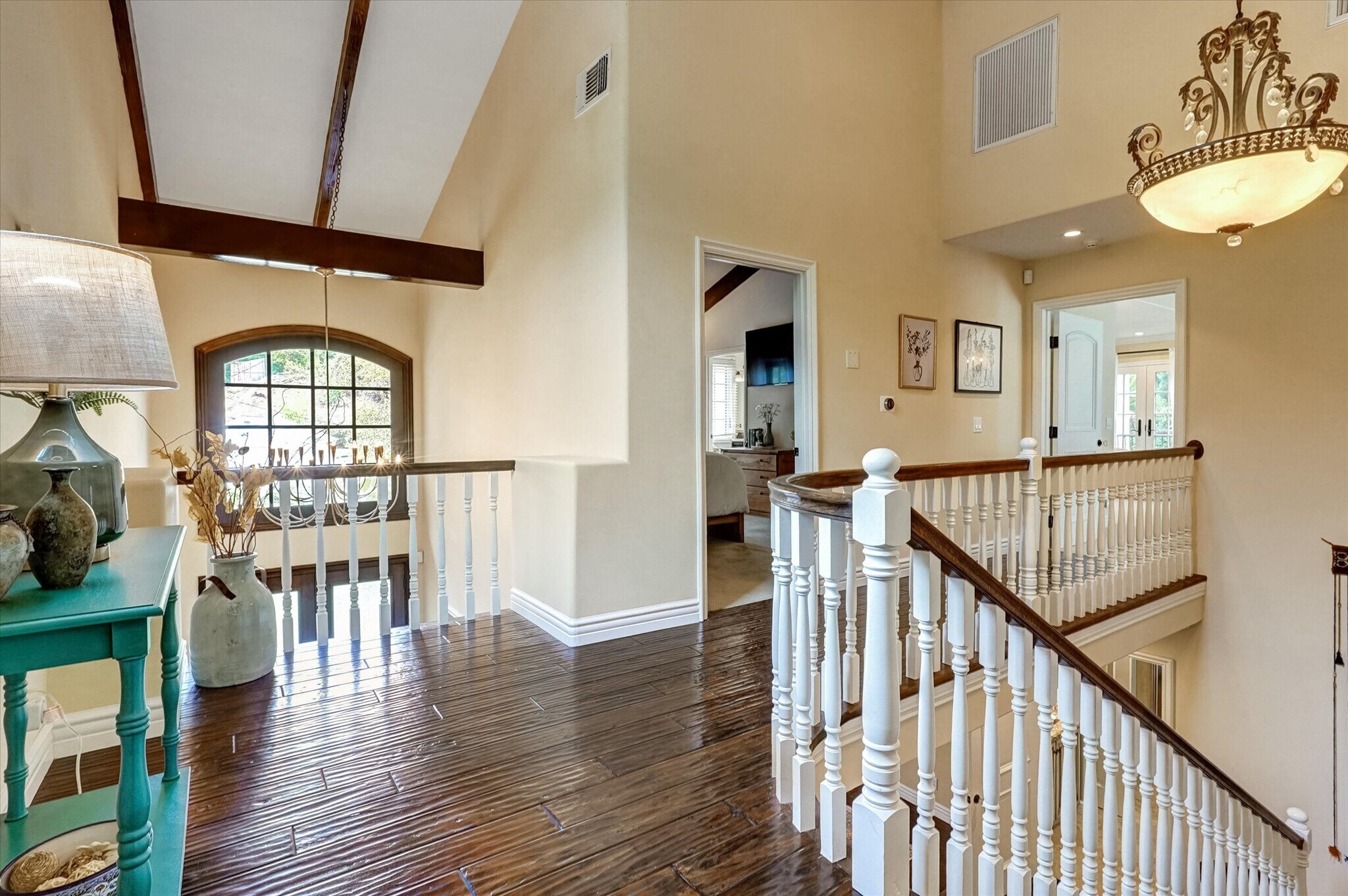 Building Photo - 4751 Topeka Dr