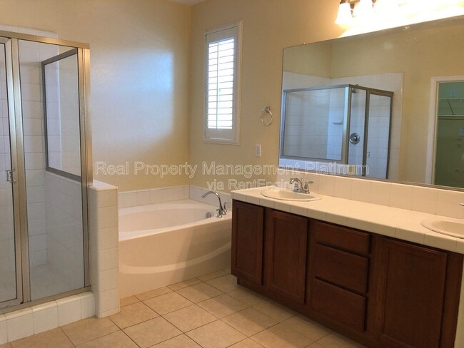 Building Photo - 4437 W Pinsapo Dr