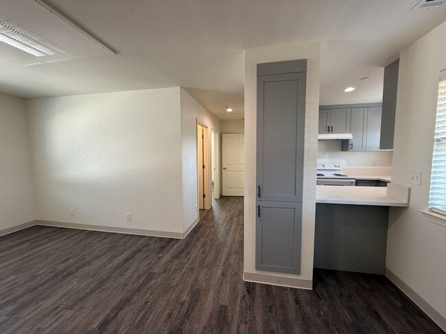 Building Photo - Free Month of Rent for Move in before Dec 1st - Brand New 2 Bedroom Apartment in Guadalupe