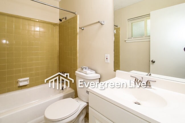 Building Photo - 3715 Ramos Ct