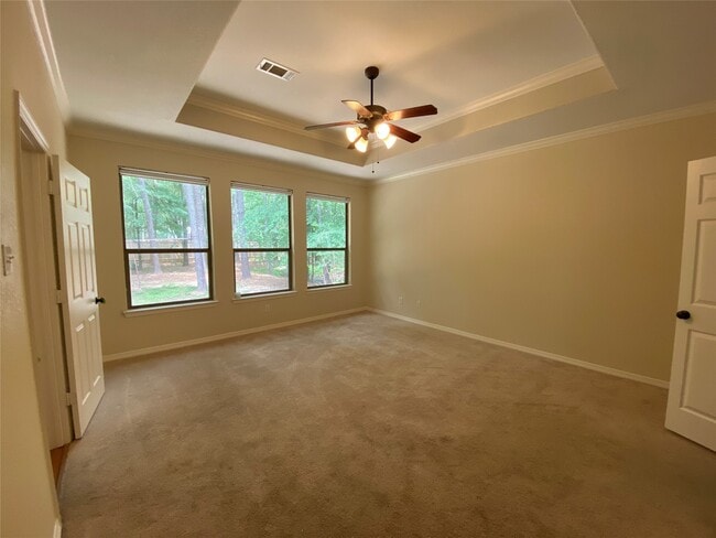 Building Photo - 6018 Sugar Bush Dr