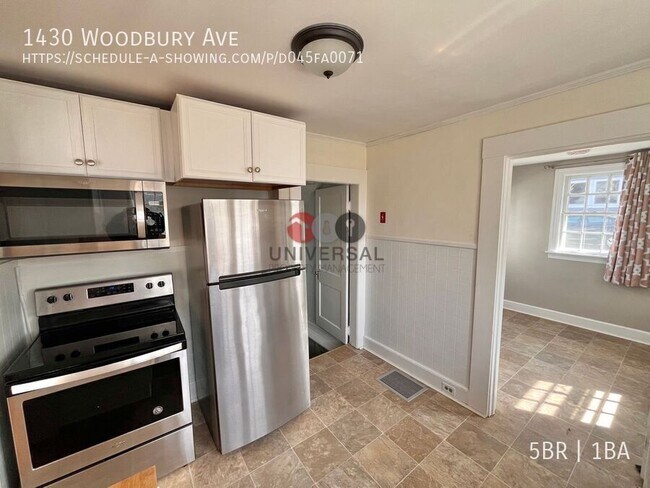 Building Photo - 1430 Woodbury Ave