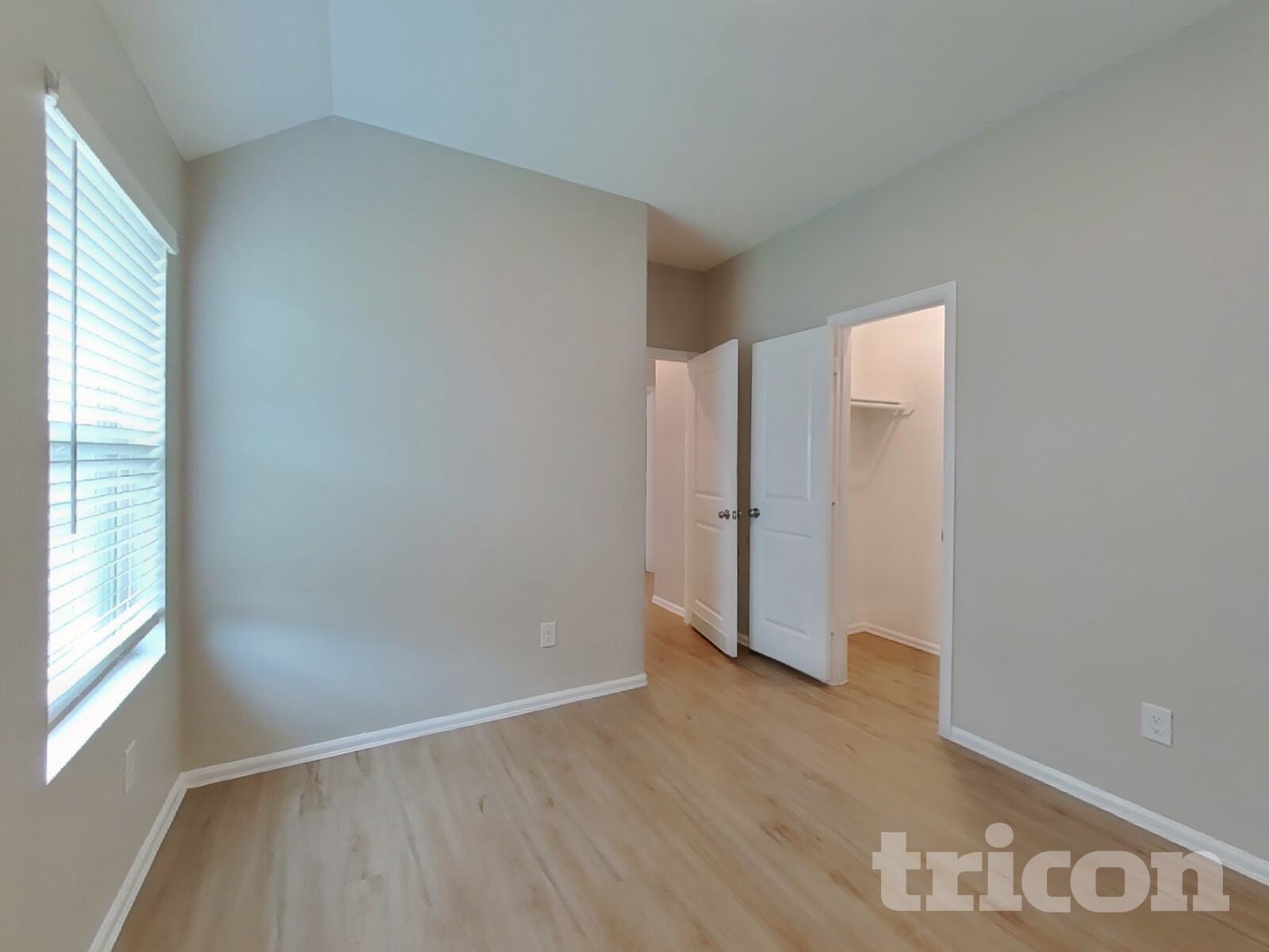 Building Photo - 1911 Ballesteros St