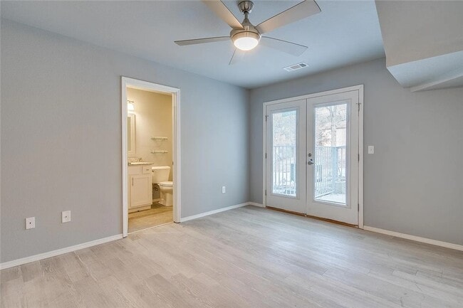 Building Photo - 1373 N Hog Trough Dr