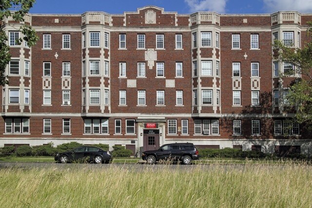 Heritage Place - Viceroy Apartments on Heritage Place
