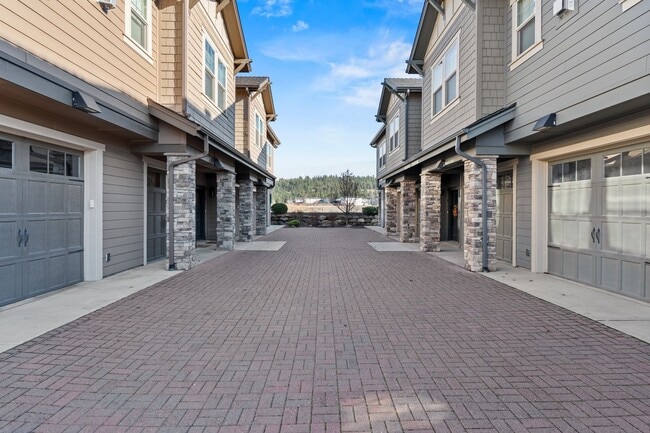 Building Photo - 24493 E Pinnacle Ct